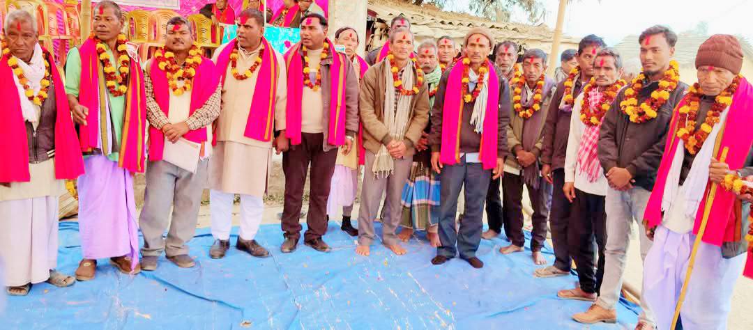 नेपाल सरदार बातर सिरहा जिल्लाको पाँचौ अधिवेशनबाट कुशेश्वर माझी (प्रचिलवा) अध्यक्षतामा २५ सदस्यीय नयाँ कार्यसमिति ।